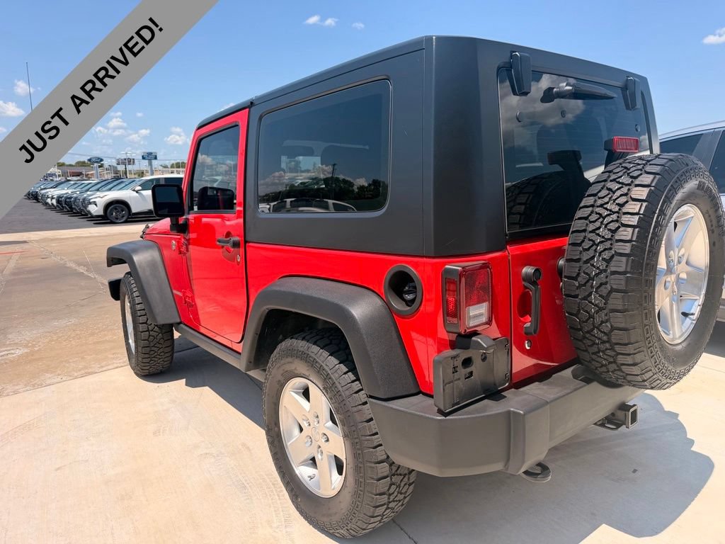 Used 2010 Jeep Wrangler Rubicon w/ PWR Convenience Group AWD/4WD image 7