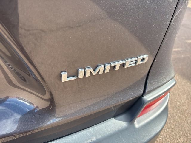 Used 2019 Jeep Cherokee Limited w/ Luxury Group image 13