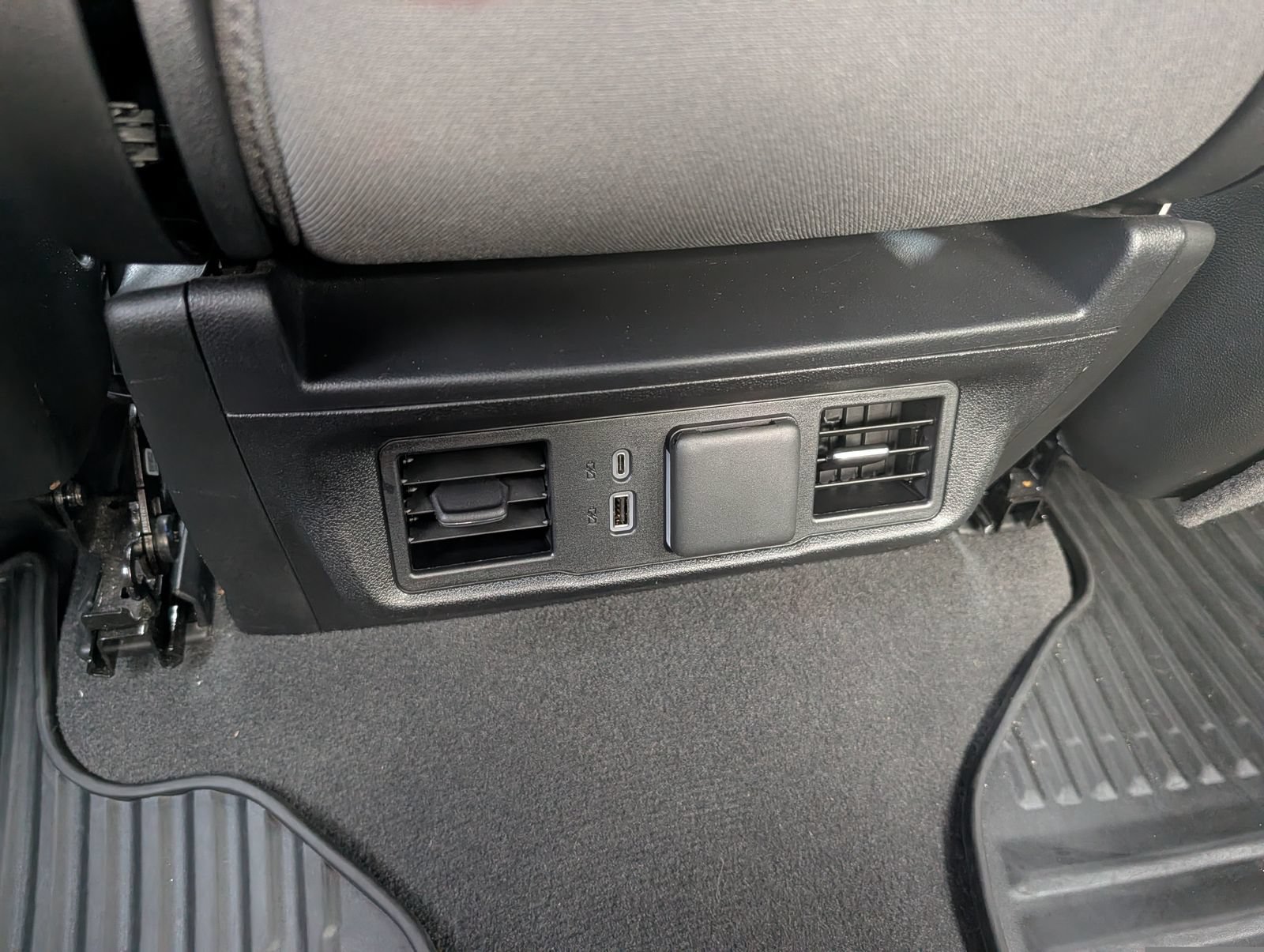 Used 2026 Chevrolet Silverado 1500 LT AWD/4WD image 22