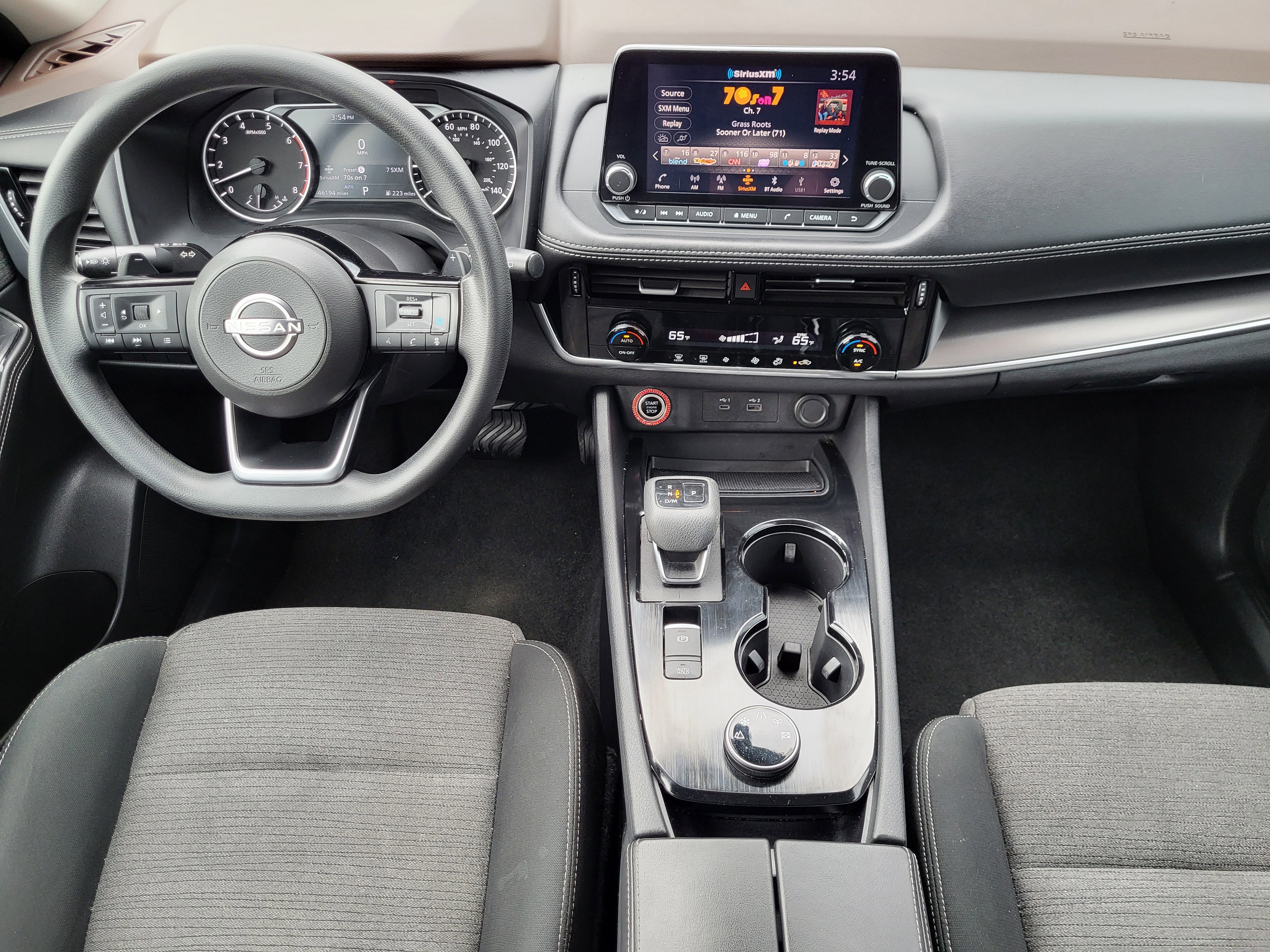 Used 2022 Nissan Rogue SV image 10