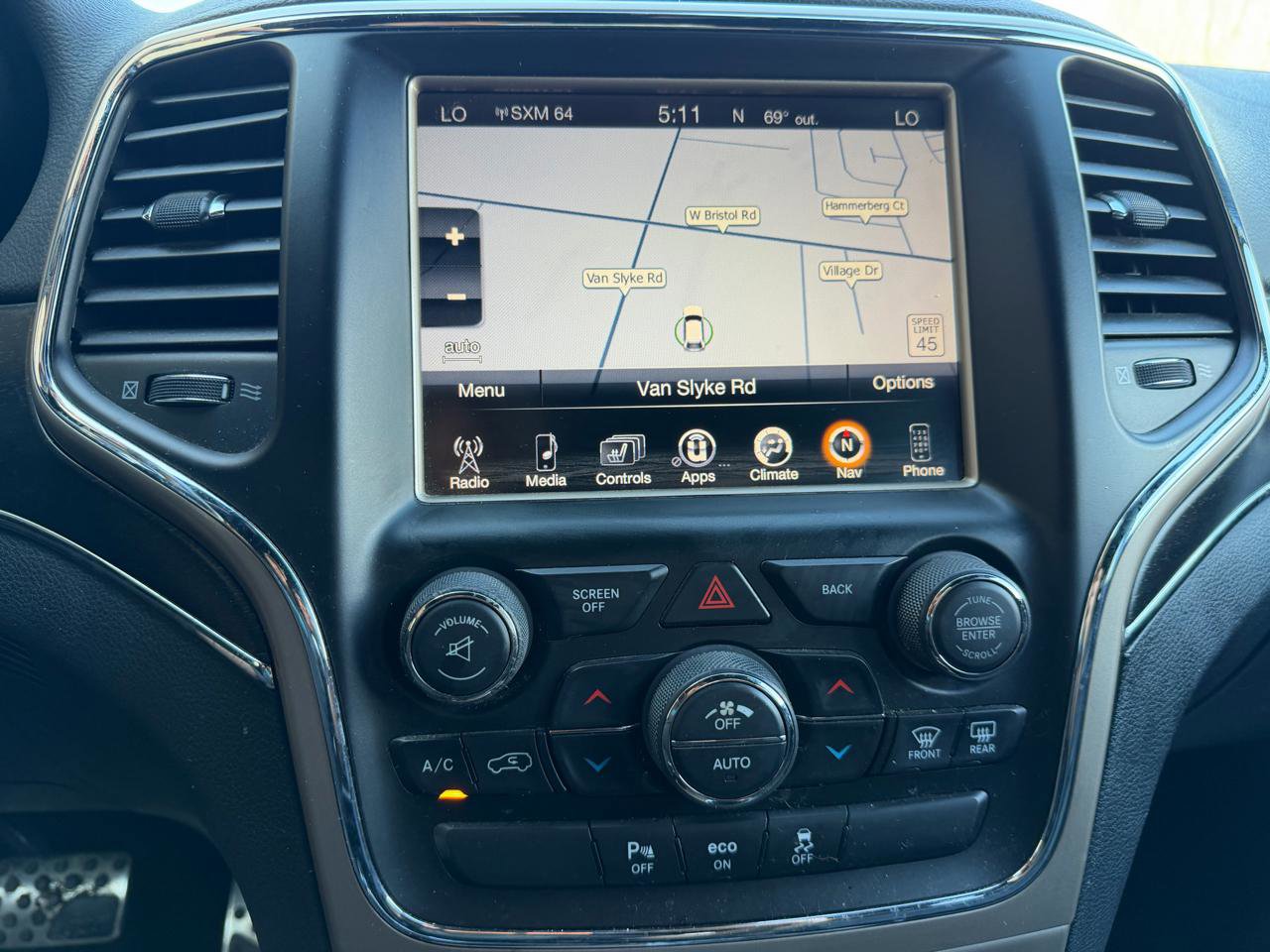 Used 2015 Jeep Grand Cherokee Limited image 24