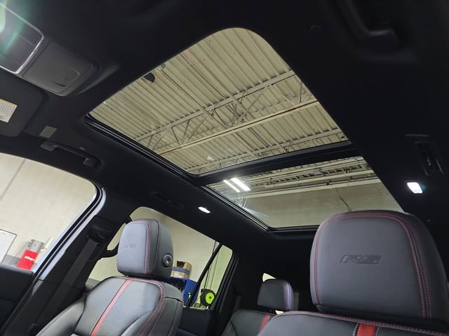 New 2026 Chevrolet Traverse RS image 32