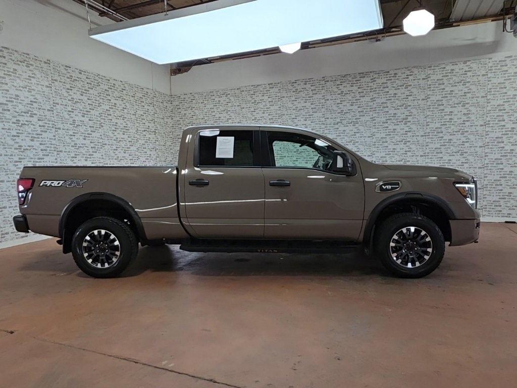 Used 2023 Nissan Titan PRO-4X w/ Pro-4x Convenience Package image 8