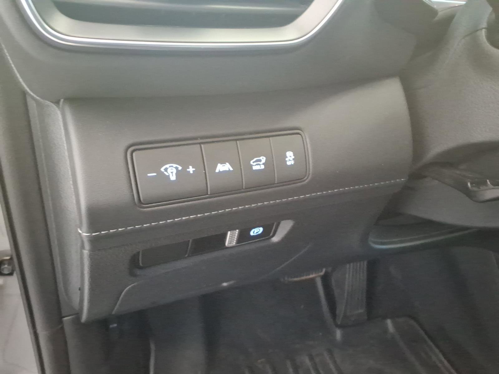 Used 2021 Hyundai Santa Fe Limited AWD/4WD image 22