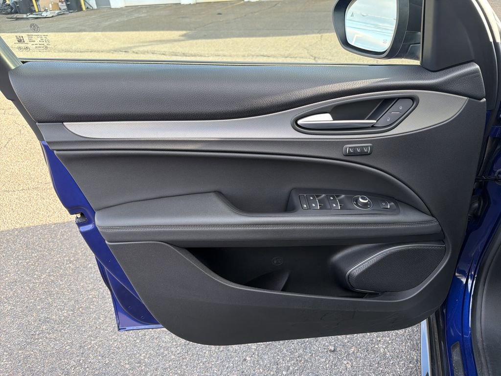 Used 2021 Alfa Romeo Stelvio Ti Sport image 10