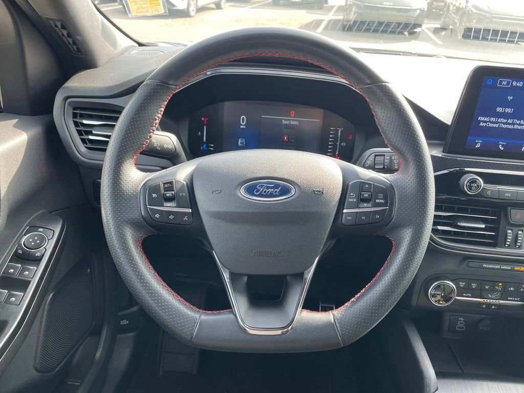 Used 2024 Ford Escape ST-Line image 13