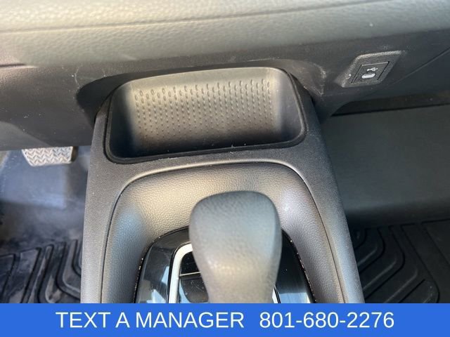 Used 2025 Toyota Corolla LE FWD image 19