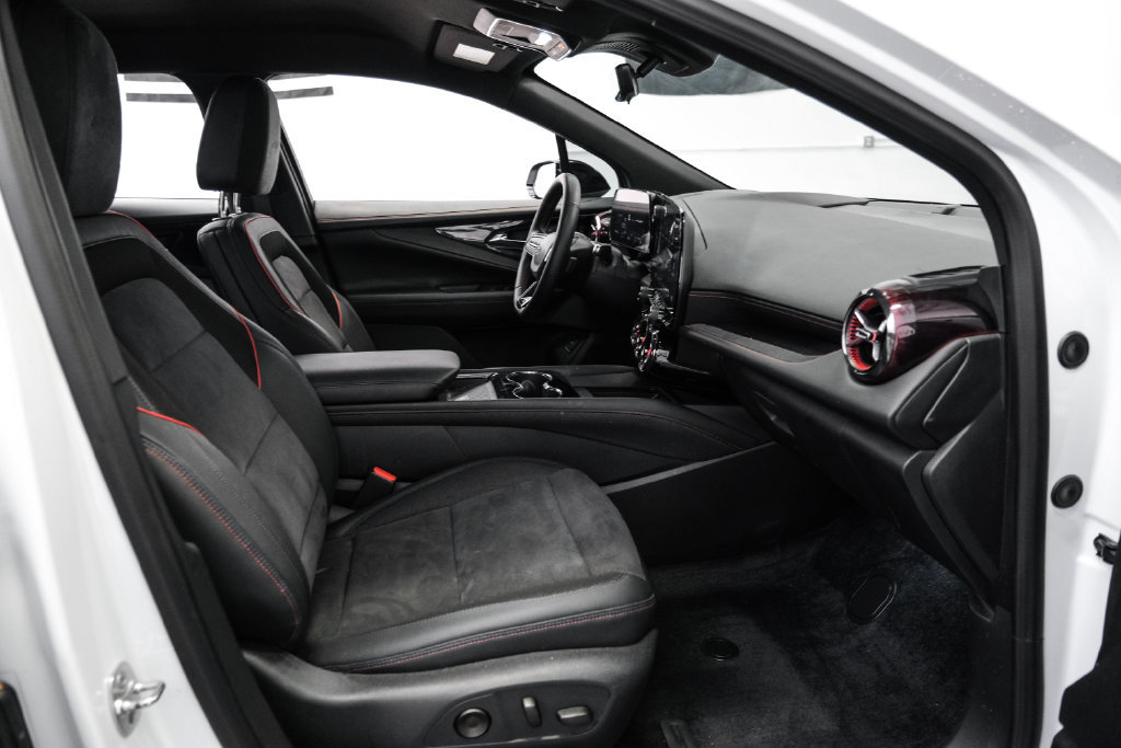 Used 2024 Chevrolet Blazer EV RS AWD/4WD image 33