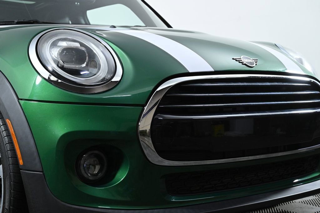 Used 2021 MINI Cooper 2-Door Hardtop image 5