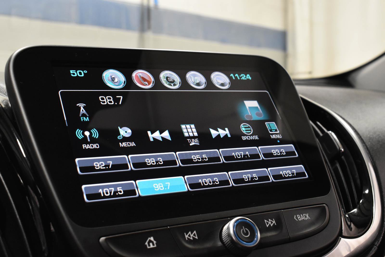 Used 2018 Chevrolet Volt Premier image 12