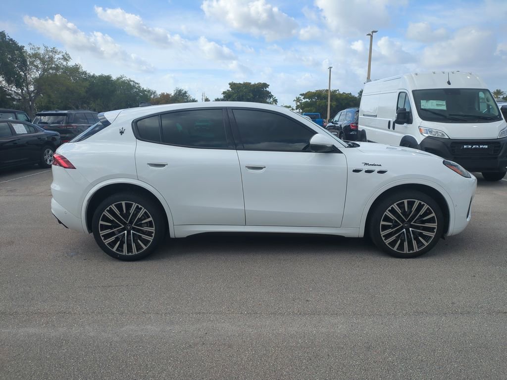 Used 2023 Maserati Grecale Modena AWD/4WD image 5