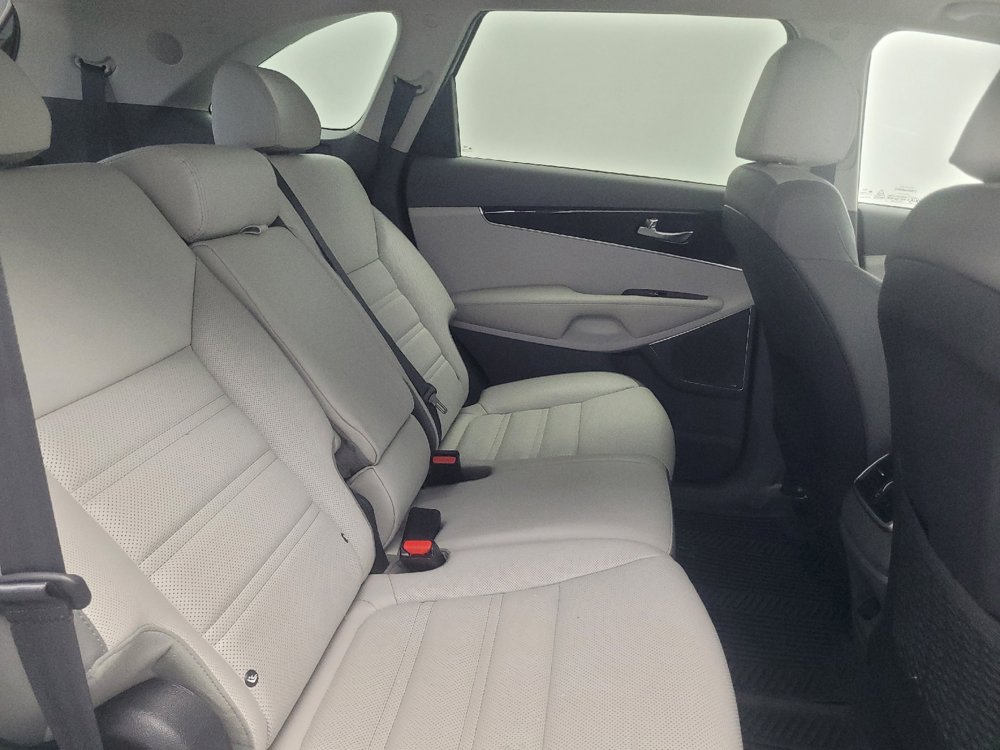 Used 2020 Kia Sorento SX FWD image 19
