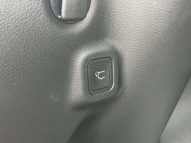 New 2026 Jeep Compass Latitude image 19