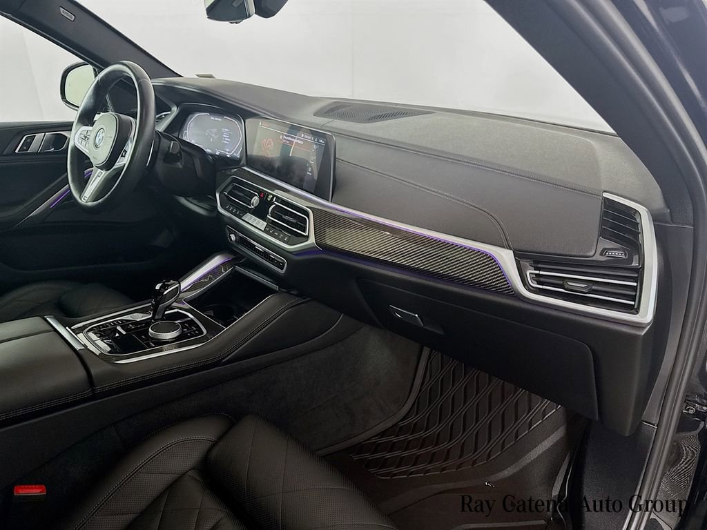 Used 2023 BMW X6 M50i w/ Climate Comfort Package image 31