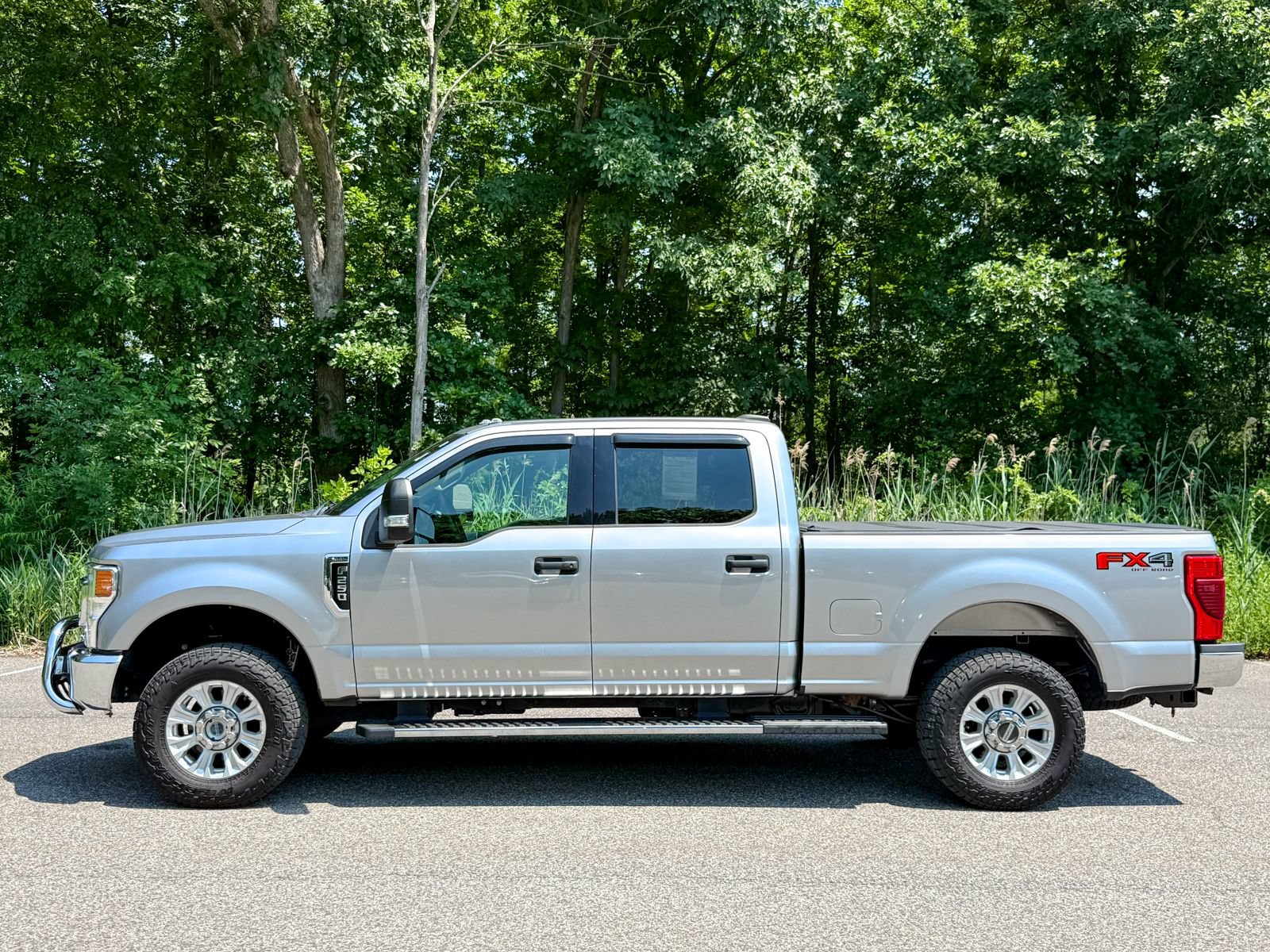 Certified 2020 Ford F250 XLT w/ FX4 Off-Road Package AWD/4WD image 9