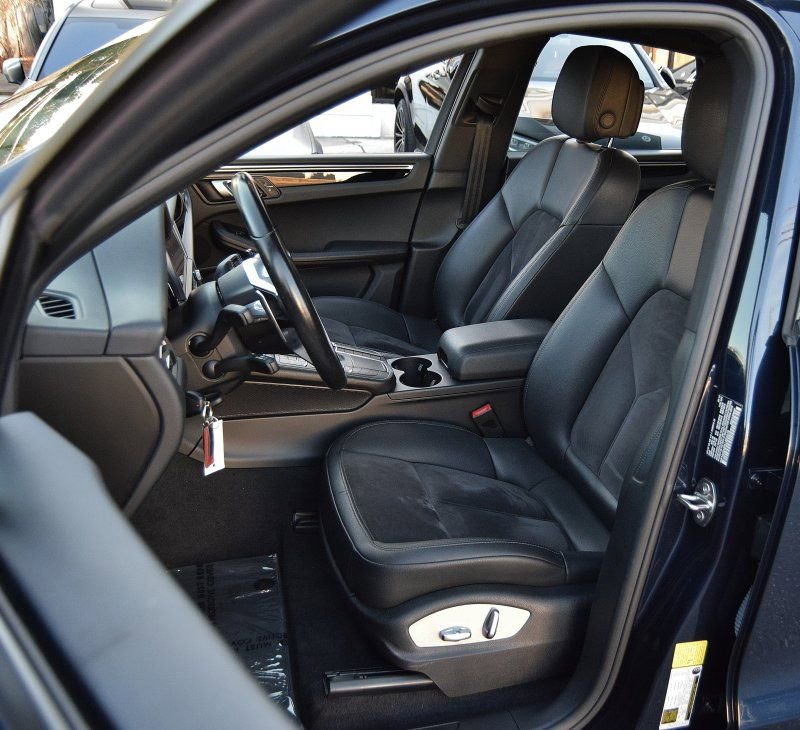 Used 2020 Porsche Macan image 15