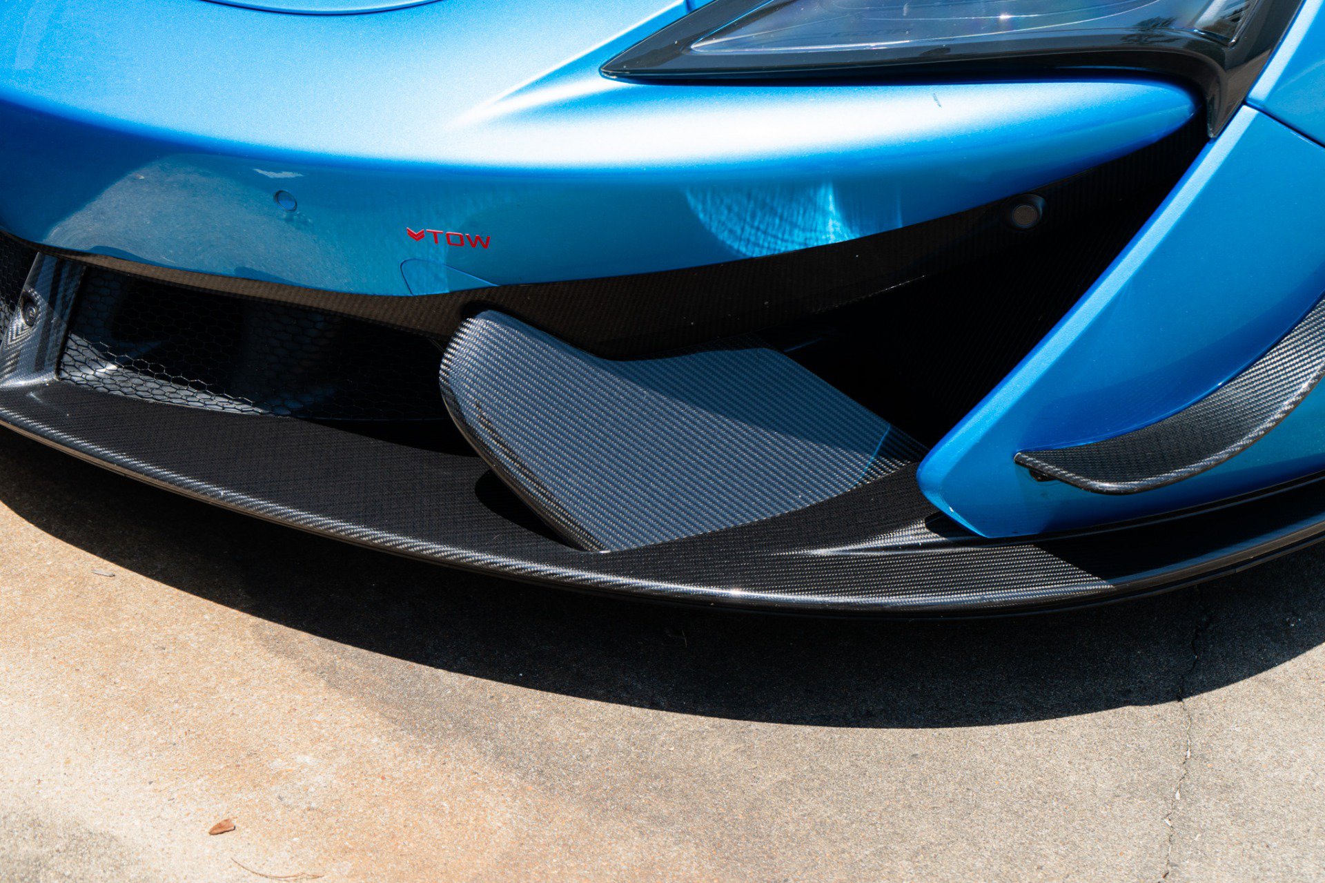 Used 2020 McLaren 620R RWD image 46