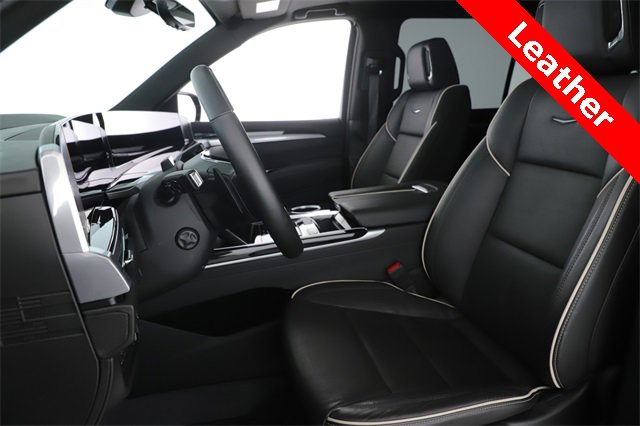 Used 2025 Cadillac Escalade ESV Sport image 17