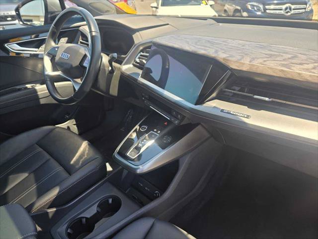 Used 2023 Audi Q4 e-tron Prestige AWD/4WD image 11