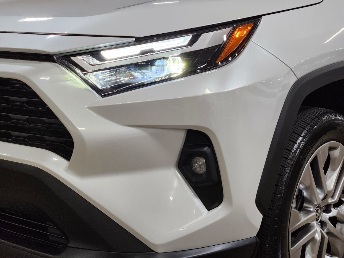 Used 2024 Toyota RAV4 XLE Premium image 14