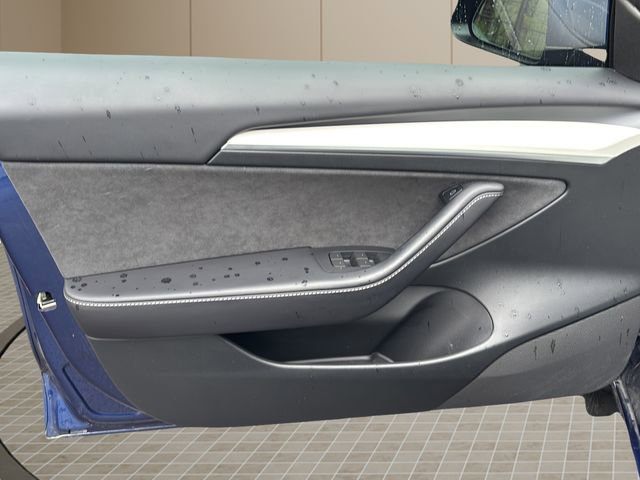 Used 2023 Tesla Model 3 Standard Range image 15