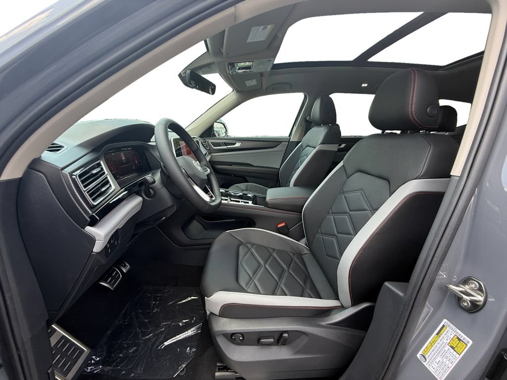 New 2026 Volkswagen Atlas Peak Edition AWD/4WD image 9