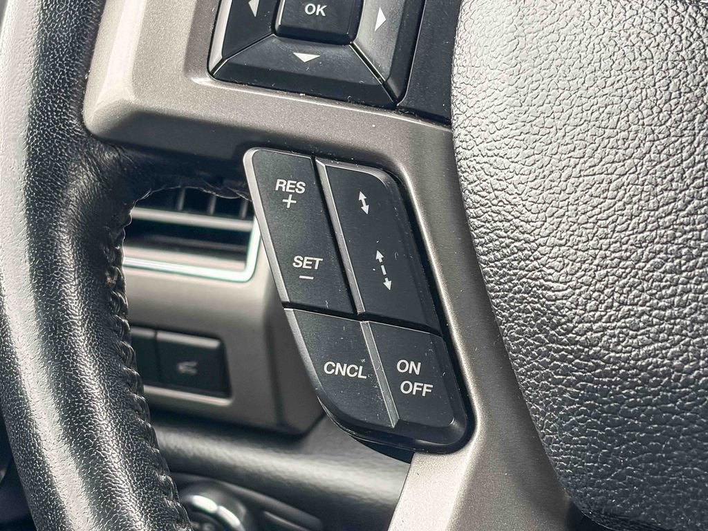 Used 2021 Ford Expedition Max XLT image 25