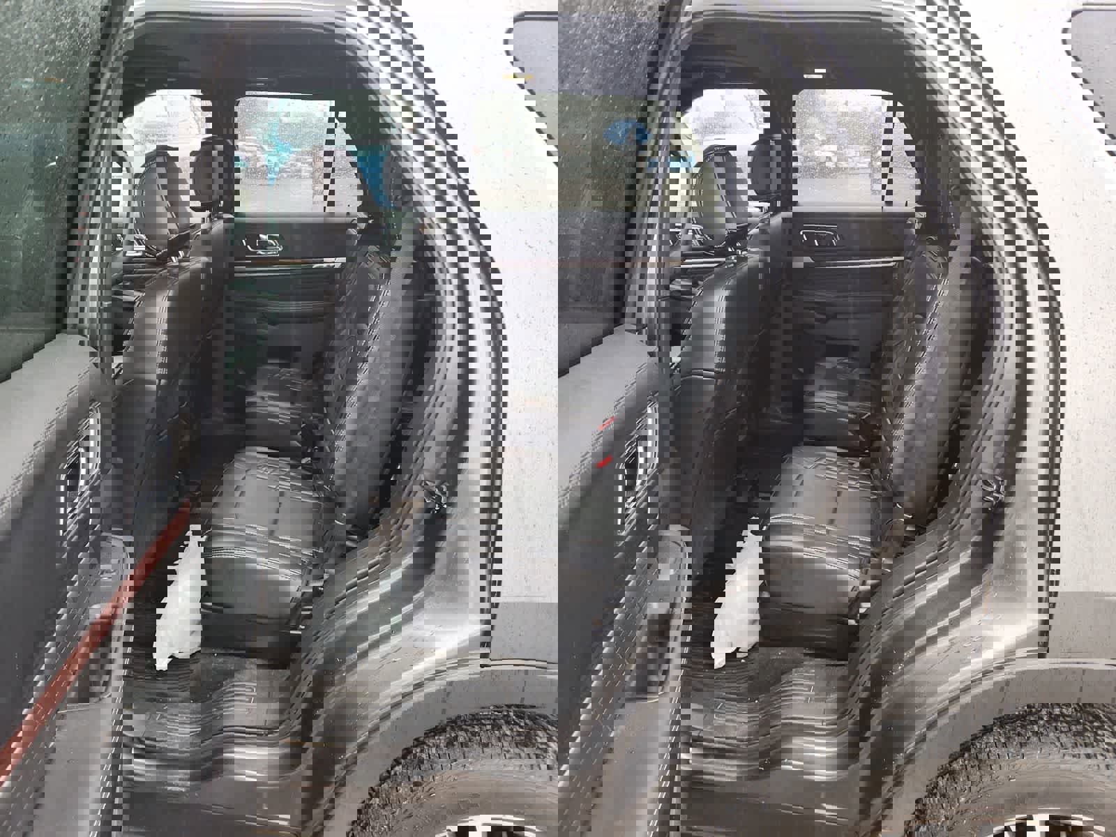 Used 2016 Ford Explorer Platinum image 26