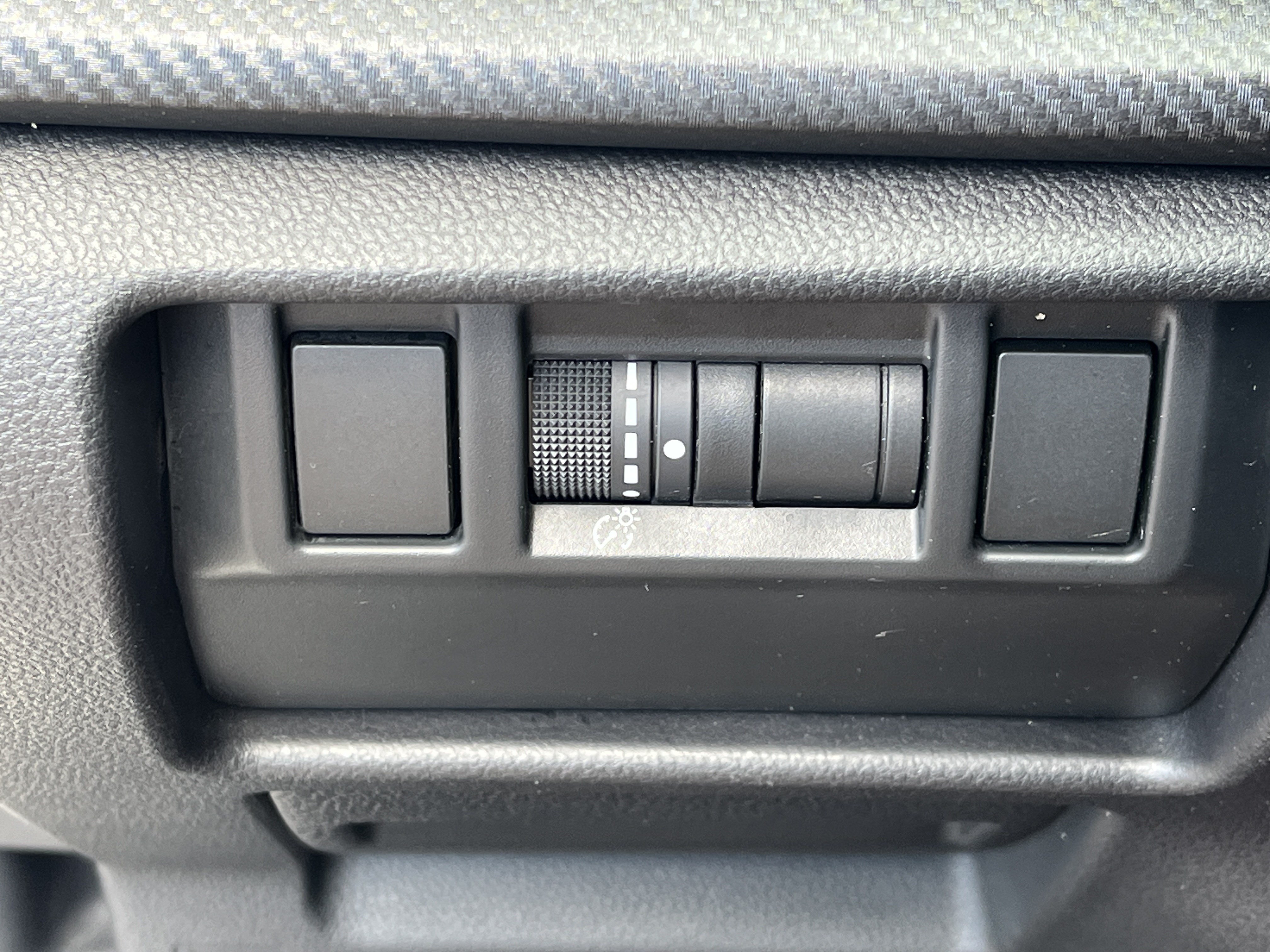 Certified 2024 Subaru Crosstrek 2.5i Limited w/ Crosstrek Mirror Package AWD/4WD image 14