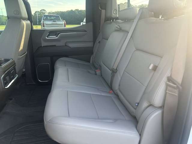 Used 2023 GMC Sierra 1500 SLT w/ SLT Premium Package AWD/4WD image 18