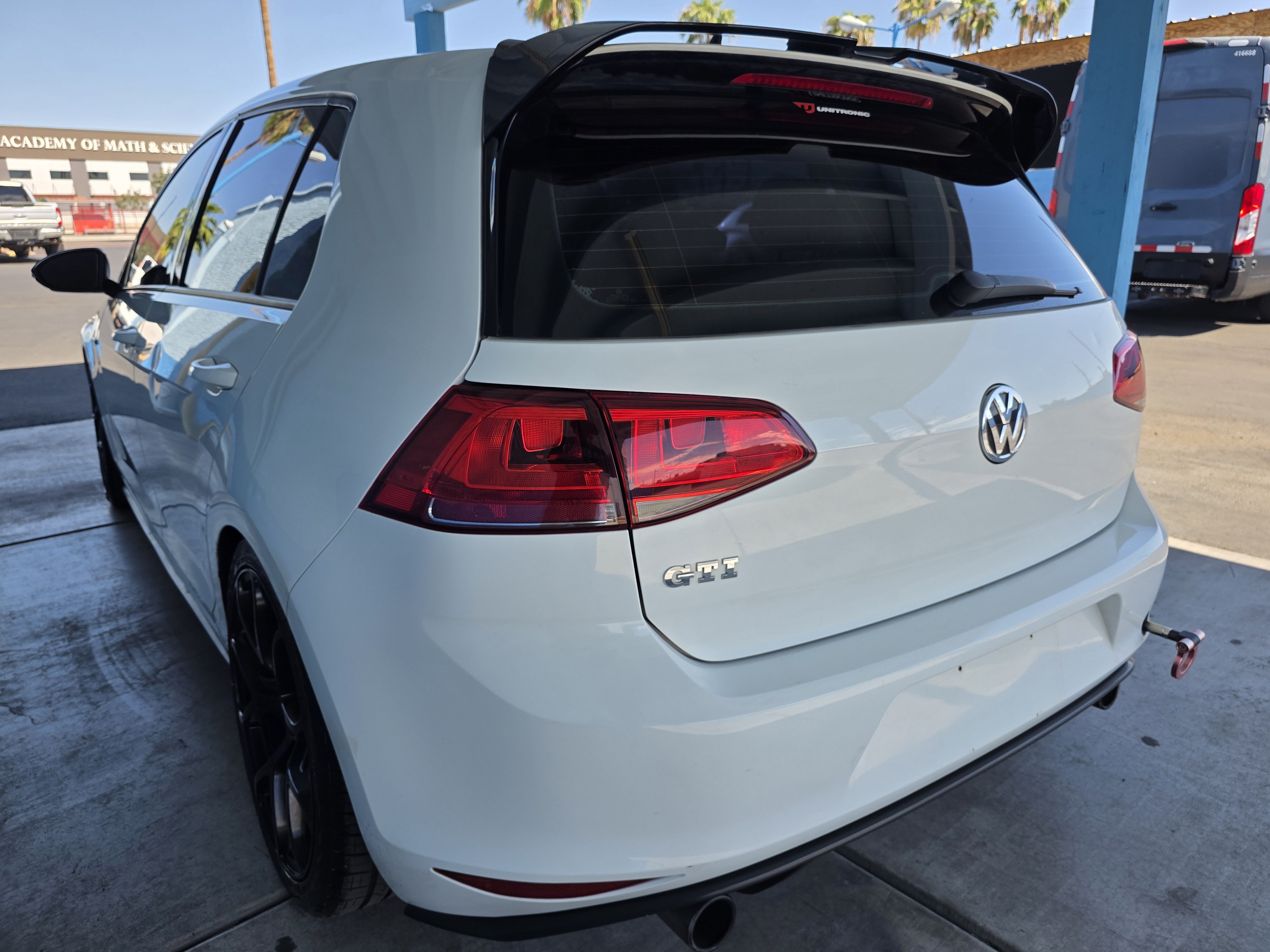 Used 2016 Volkswagen GTI S FWD image 3