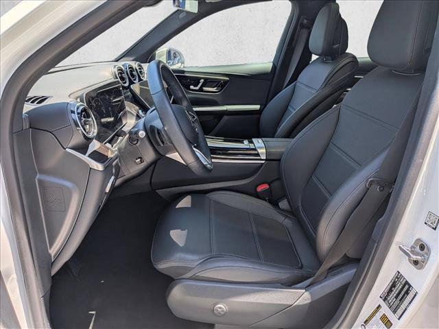 Used 2025 Mercedes-Benz GLC 300 image 16
