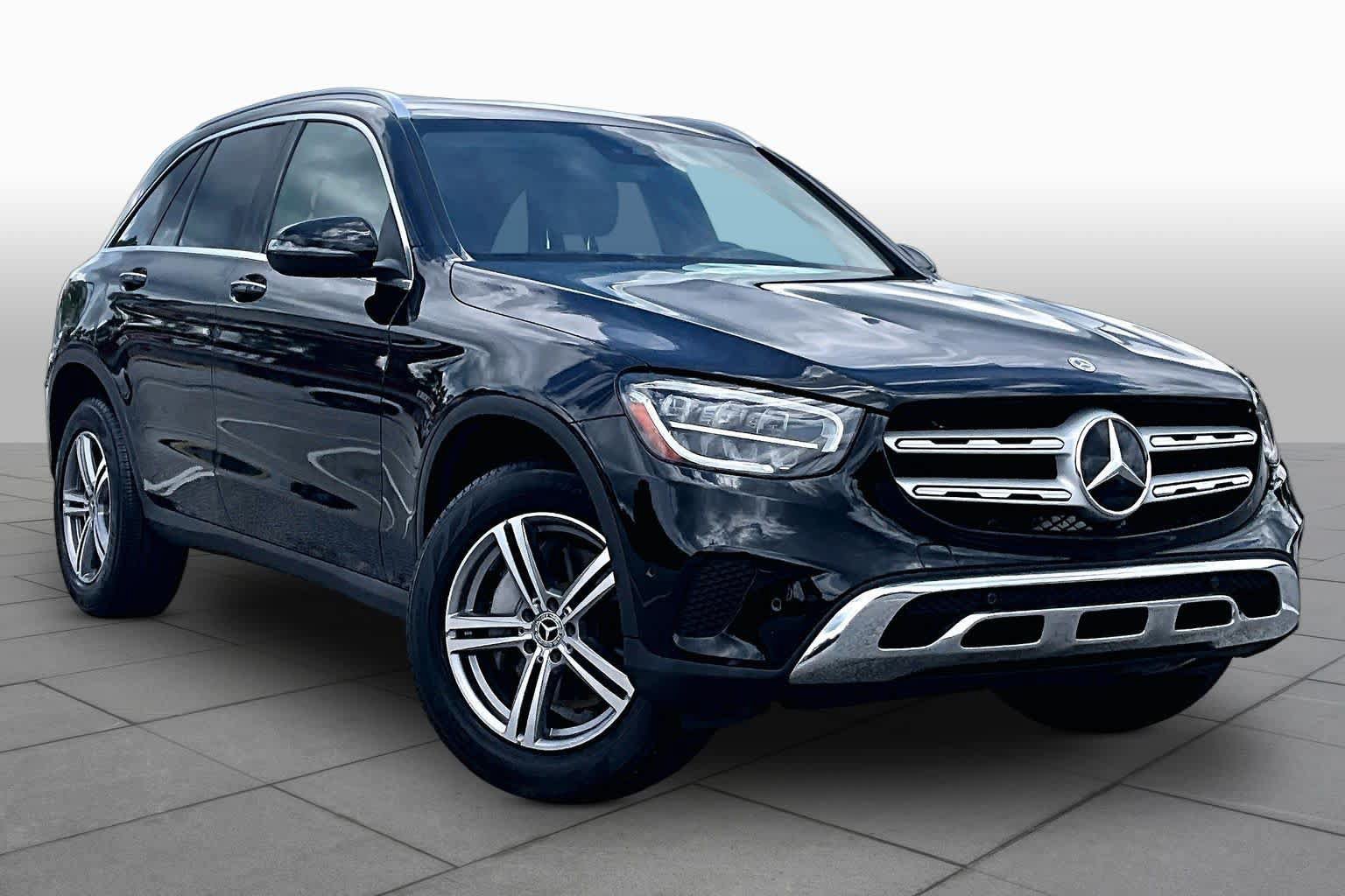 Certified 2022 Mercedes-Benz GLC 300 w/ Premium Package Lite image 3