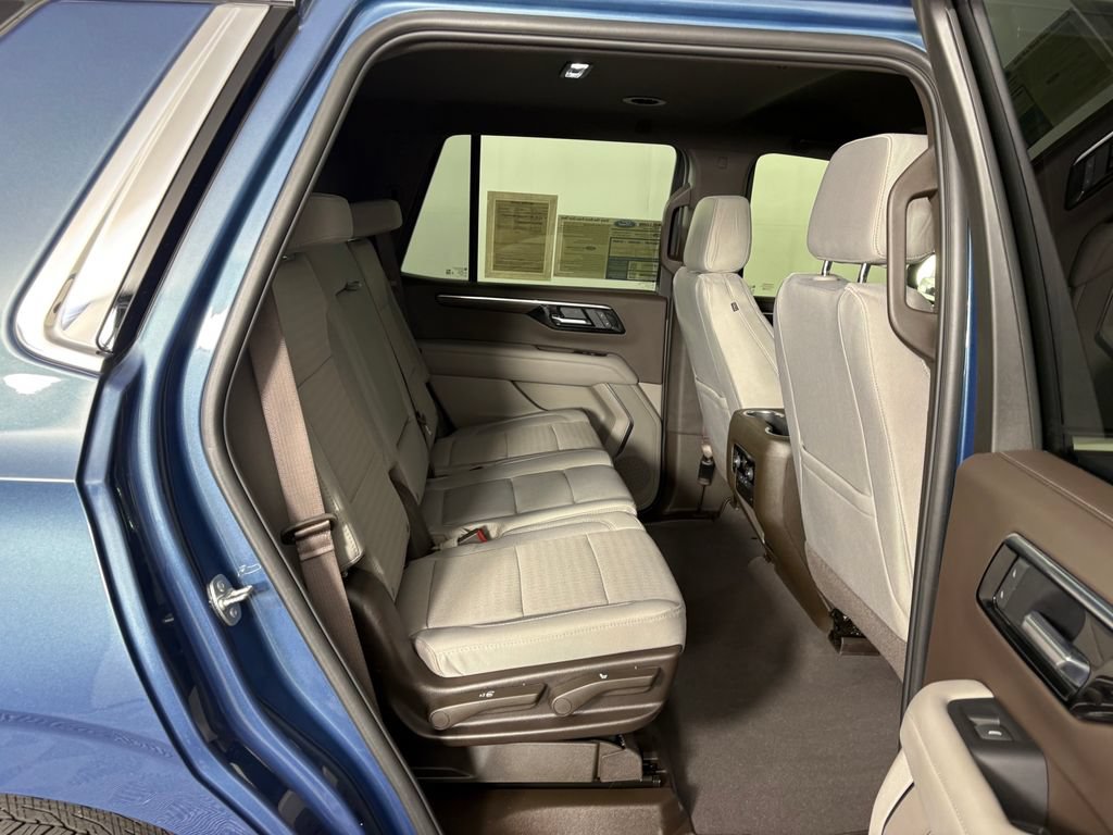 Used 2025 Chevrolet Tahoe LS RWD image 35