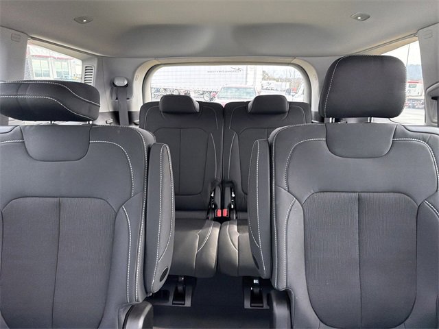 Used 2024 Jeep Grand Cherokee L Laredo image 22