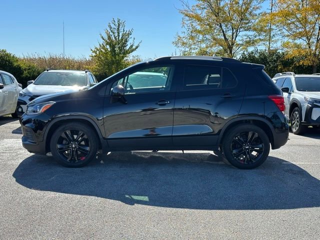 Used 2021 Chevrolet Trax LT w/ Redline Edition image 4