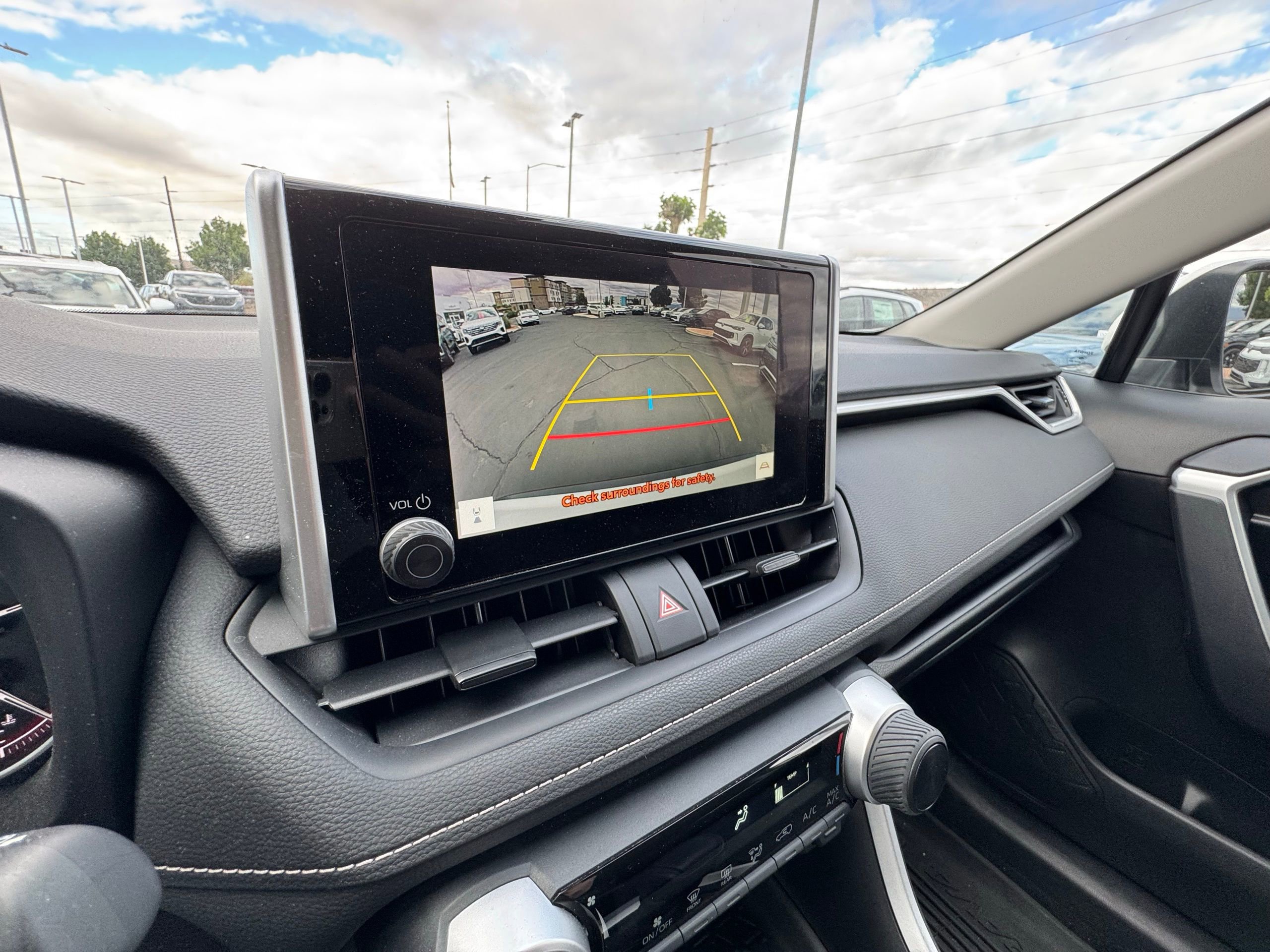 Used 2025 Toyota RAV4 LE FWD image 26