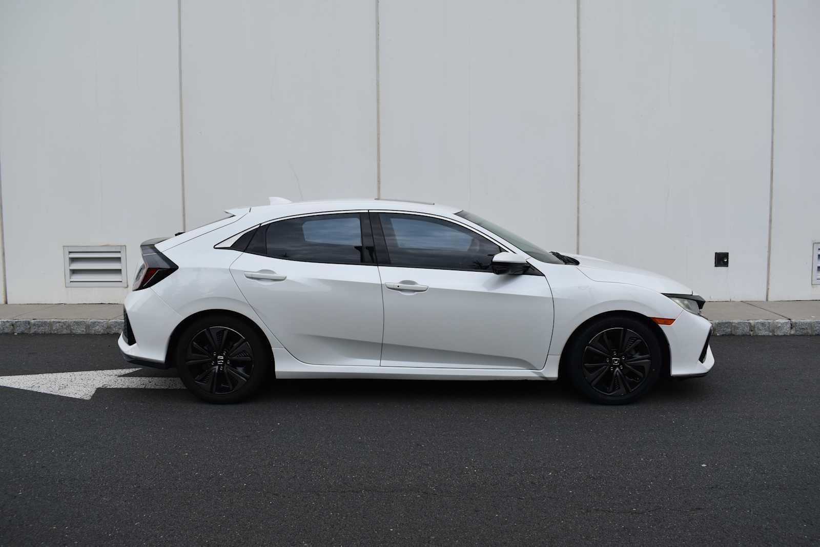 Used 2018 Honda Civic EX image 4