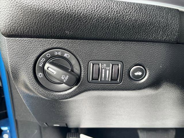 Used 2022 Dodge Challenger SXT w/ Blacktop Package image 30