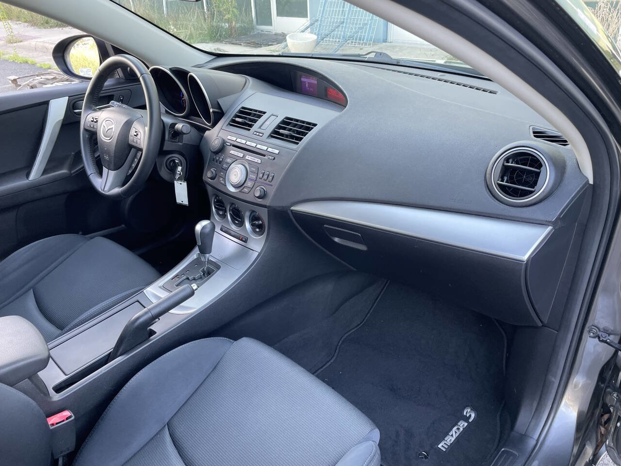 Used 2010 MAZDA MAZDA3 s Sport image 22