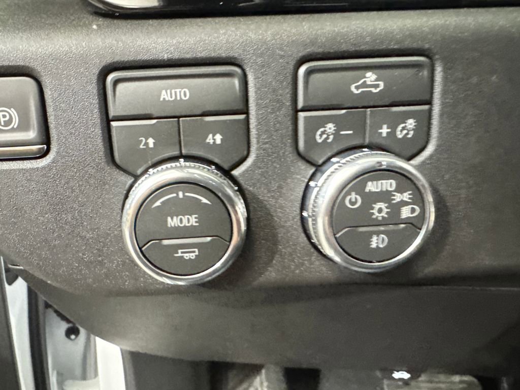 New 2026 GMC Sierra 1500 Elevation w/ Elevation Select Package AWD/4WD image 19