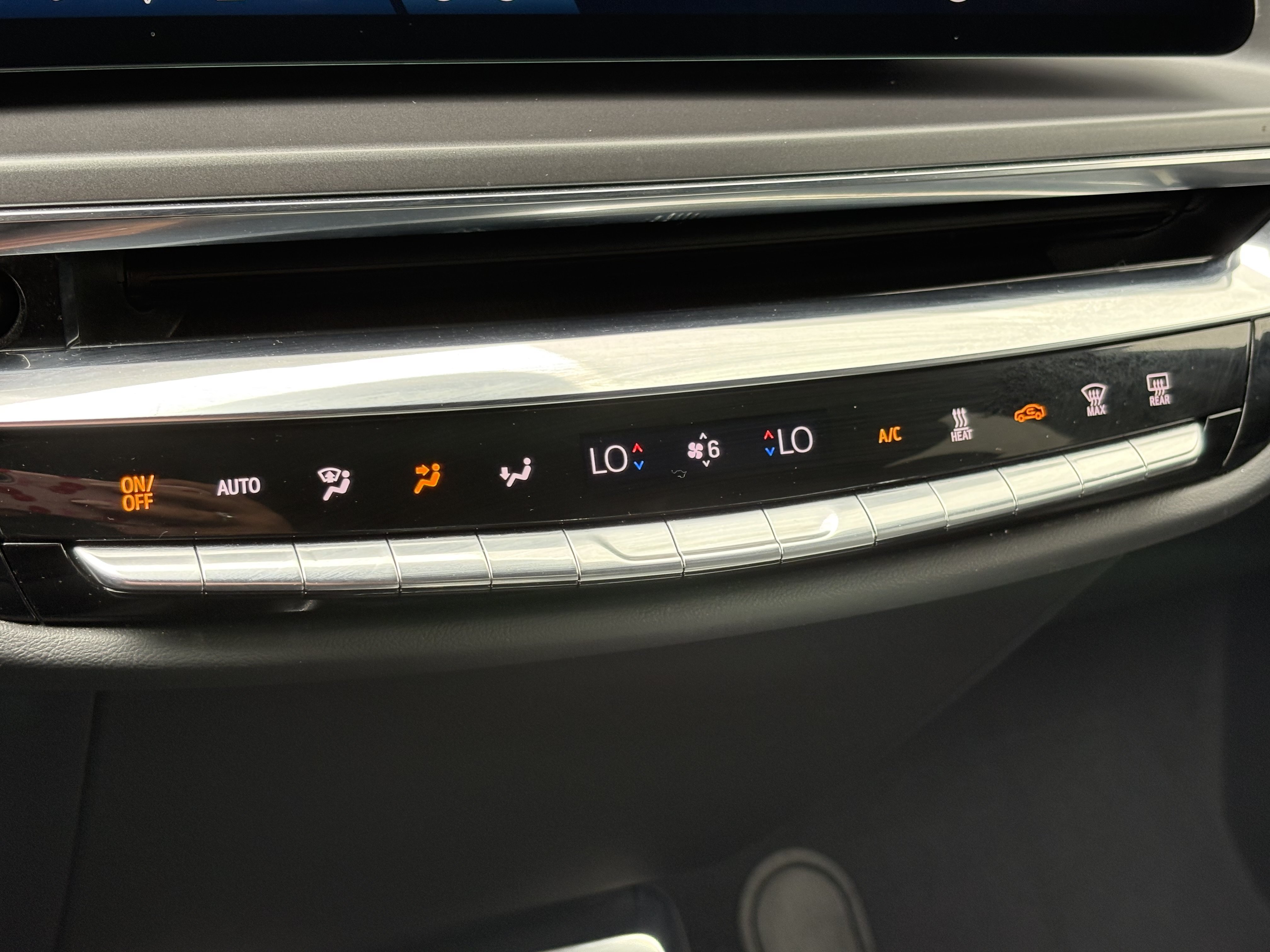 Certified 2024 Cadillac Lyriq Tech AWD/4WD image 27