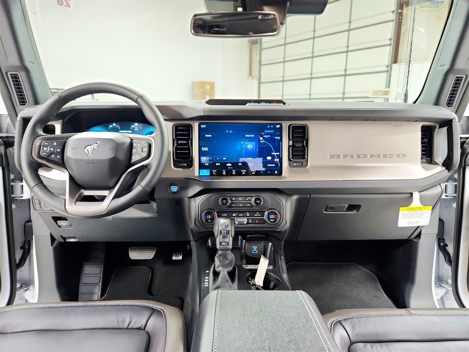 New 2025 Ford Bronco Outer Banks image 25