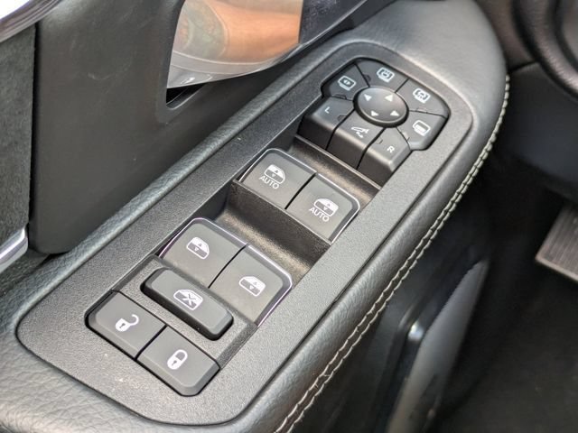 Used 2025 RAM 2500 Laramie RWD image 24