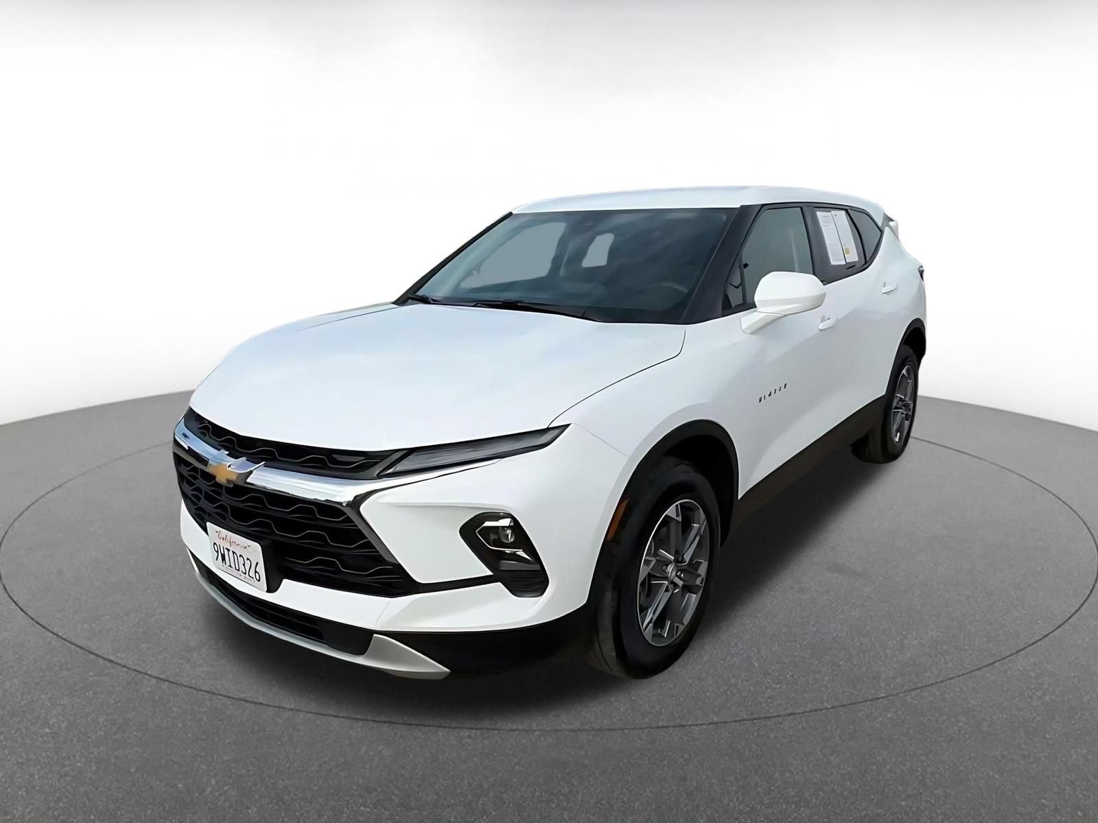 Used 2026 Chevrolet Blazer LT FWD image 6