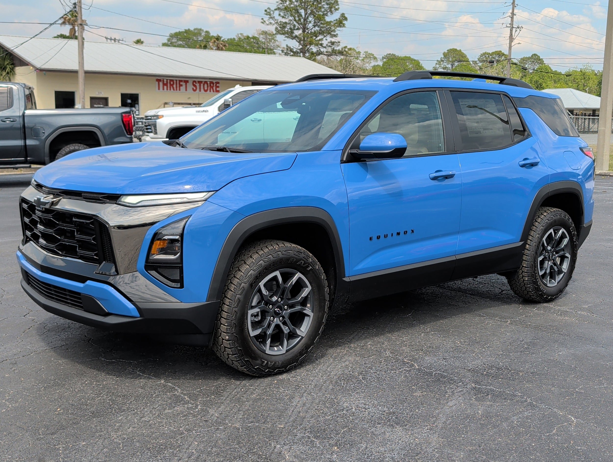 New 2026 Chevrolet Equinox ACTIV FWD image 9