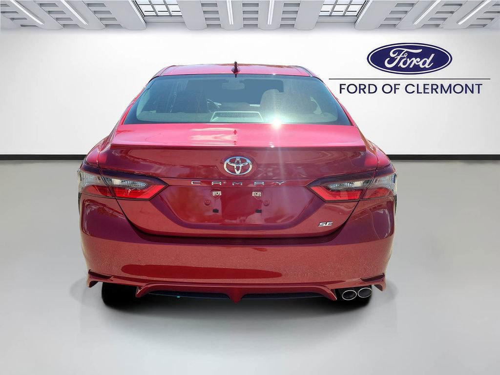 Used 2022 Toyota Camry SE w/ Audio Upgrade Package image 4
