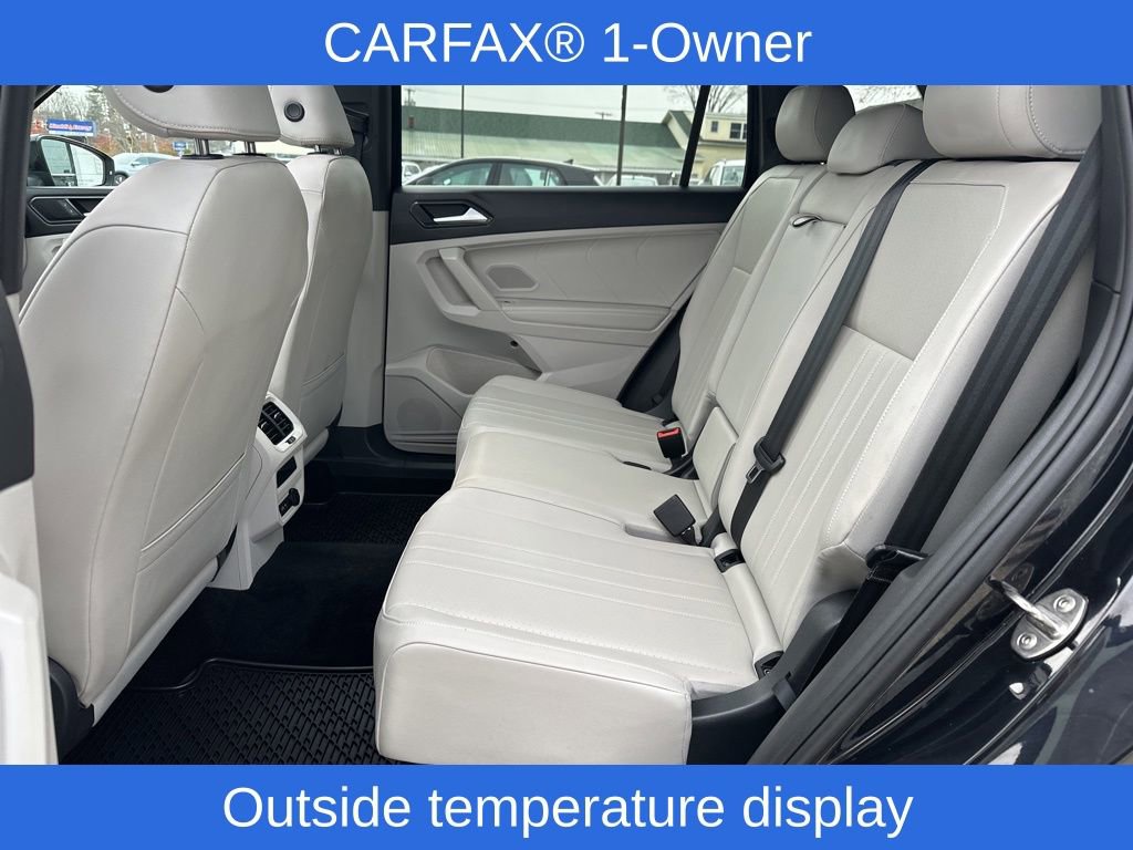 Used 2023 Volkswagen Tiguan SE R-Line image 31