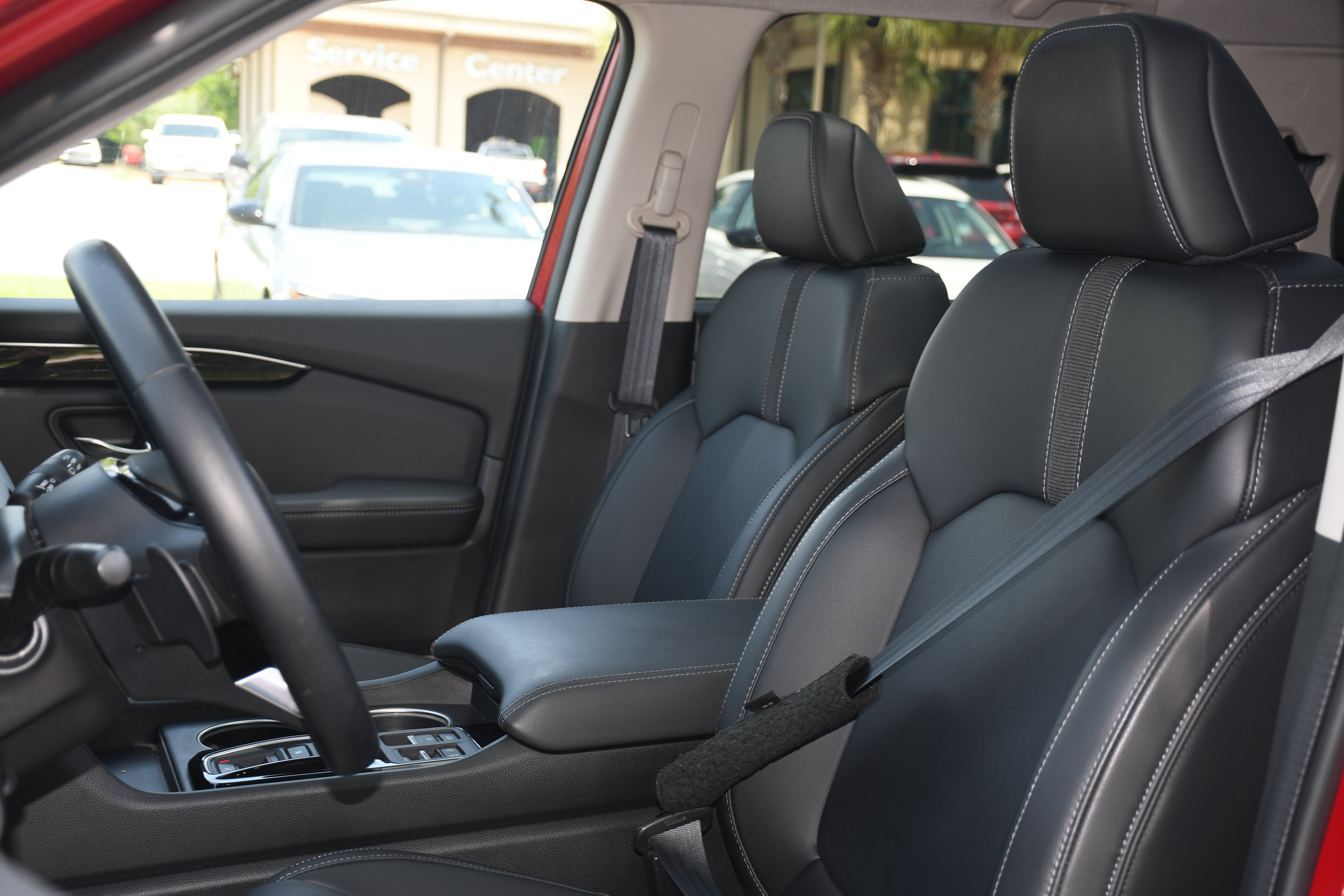 Used 2024 Honda Pilot Touring image 13