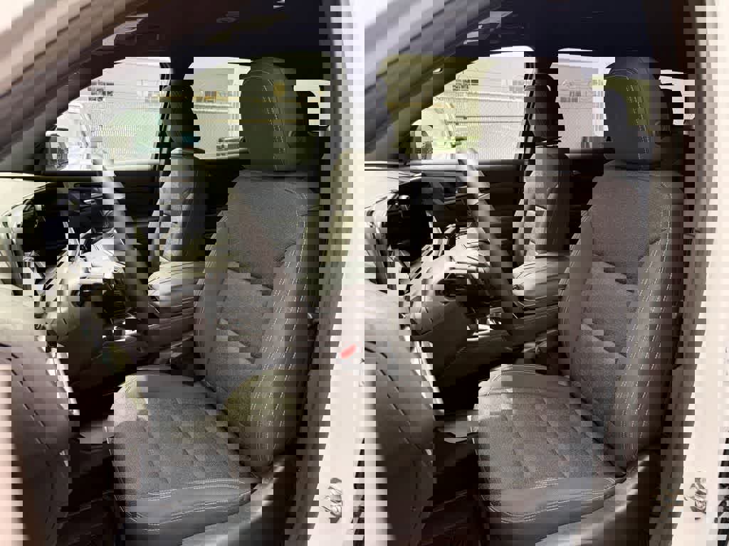 Used 2024 Chevrolet Traverse LT image 11